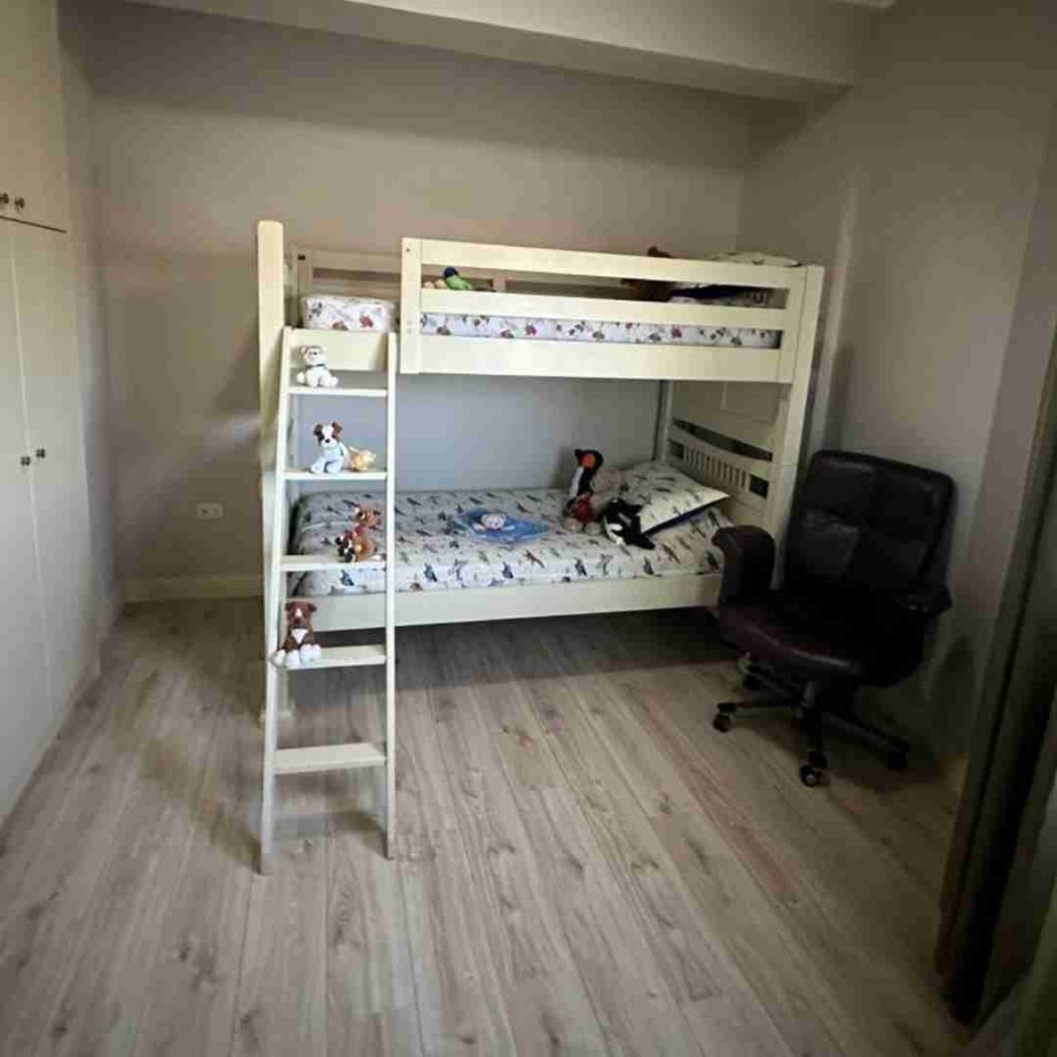 Tirane, shitet apartament 3+1+Ballkon Kati 3, 136 m² 260.000 € (Rruga e Kavajes)