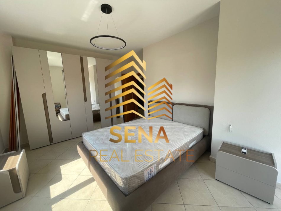 Tirane, jepet me qera apartament 2+1 , 115 m² 850 € (Rruga e Kavajes)