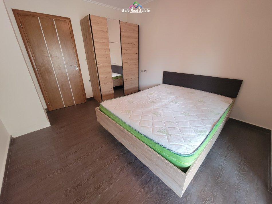 Tirane, jepet me qera apartament 1+1 Kati 3, 60 m² 500 € (Brryli)