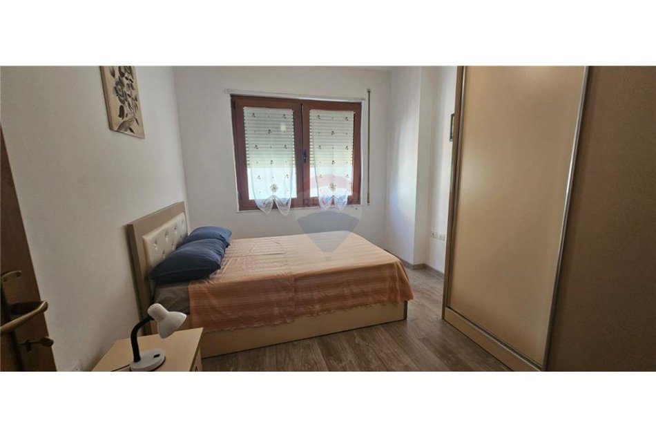 Tirane, jepet me qera apartament 2+1 Kati 3, 100 m² 650 € (Rruga &quot;Islam Alla&quot; - Rruga e Kavajës)
