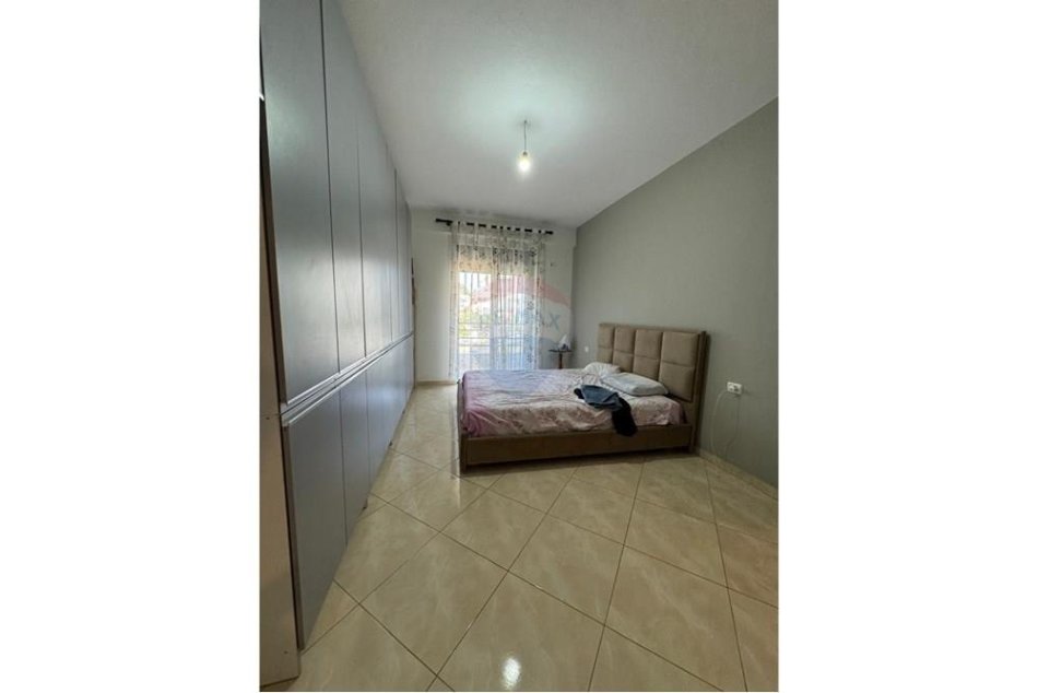 Tirane, shitet apartament 2+1 Kati 2, 100 m² 127.000 € (Astir)
