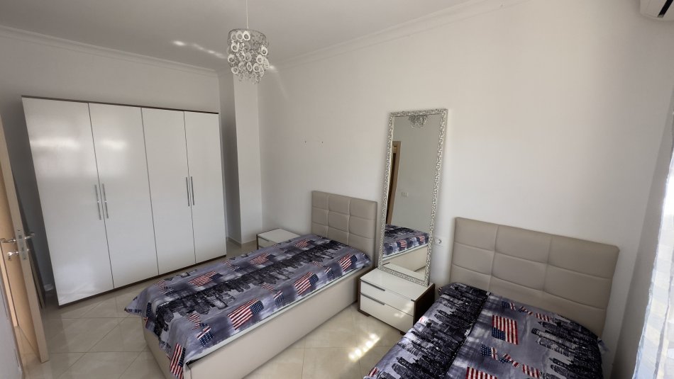Tirane, jepet me qera apartament+verande | Penthouse 3+1+Aneks+Ballkon Kati 5, 221 m² 600 € (Qtu , yrshek)