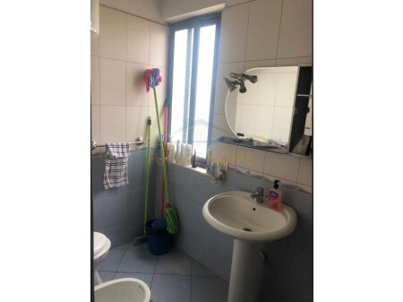 Tirane, shitet apartament 2+1 Kati 4, 67 m² 103.000 € (Rruga Rrapo Hekali, Kodra e Diellit 1, Tiranë AREA44594)