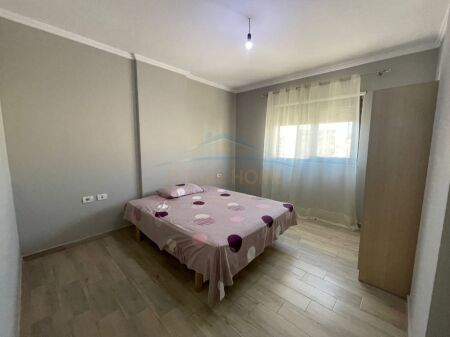 Shitet, Apartament 2+1+2, Unaza e Re, Tiranë. AREA39813