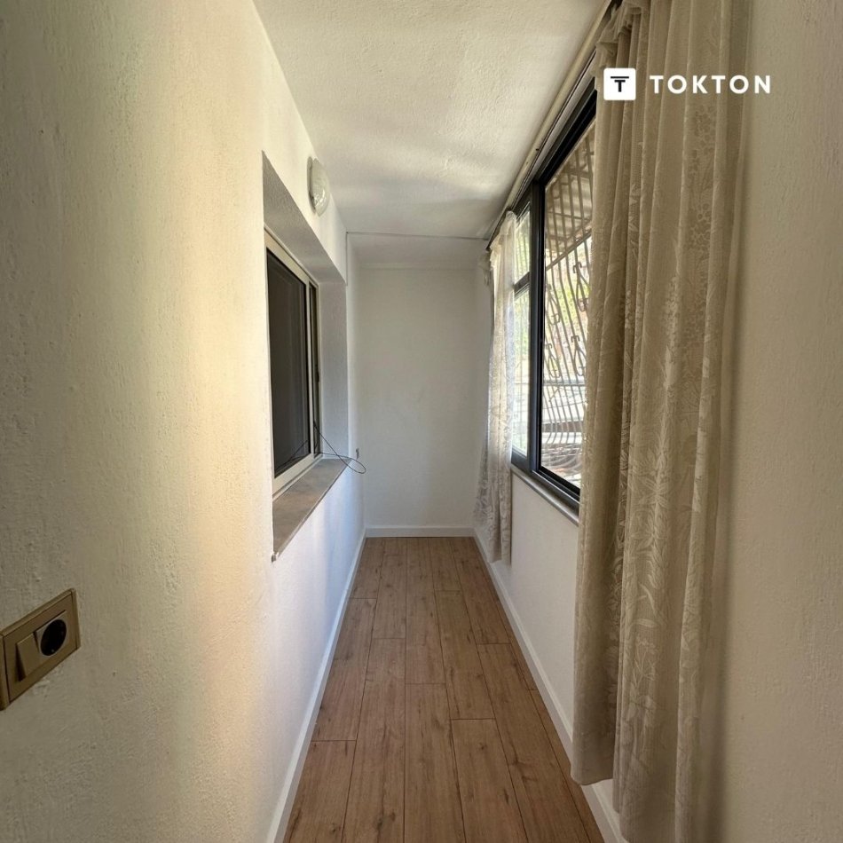 Tirane, jepet me qera ambjent biznesi Kati 2, 64 m² 450 € (Përballë Liceut Artistik, Rruga e Elbasanit, Tiranë) TT 1325