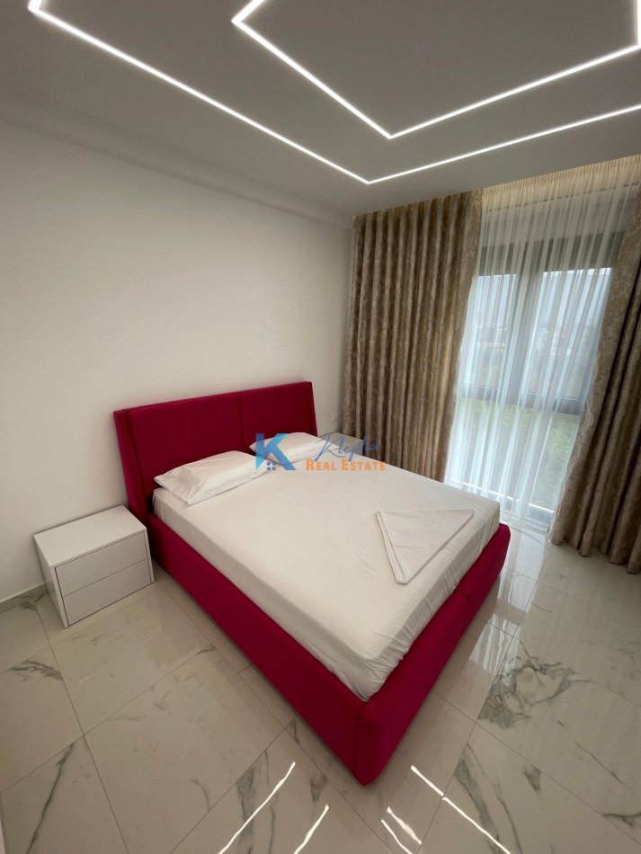 Tirane, jap me qera apartament 1+1+Ballkon Kati 5, 75 m² 650 € (Kodra e Diellit)