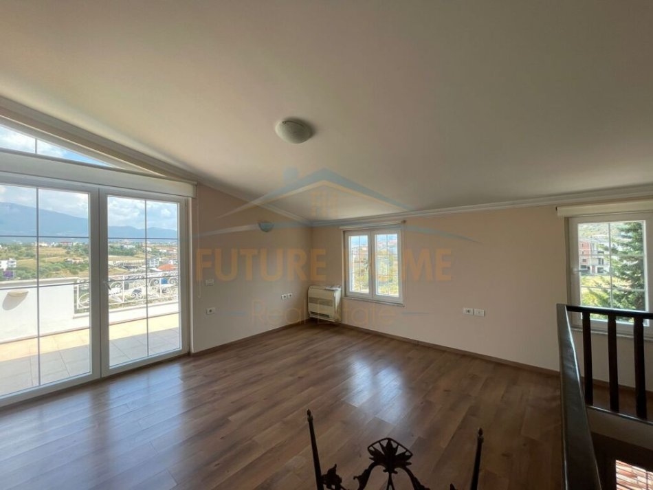 Tirane, shitet Vile , 669 m² 850.000 € 