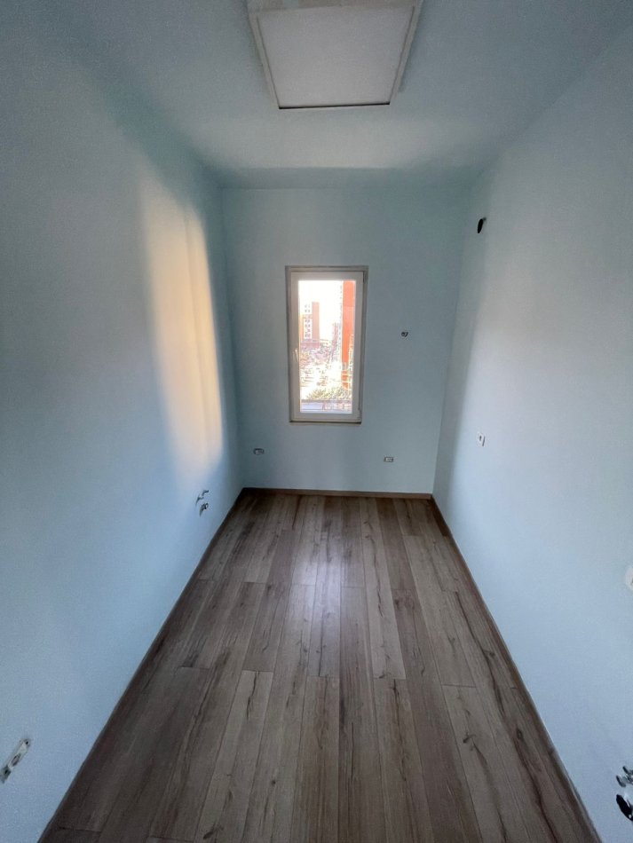 Tirane, shitet apartament 2+1 Kati 6, 110 m² 260.000 €