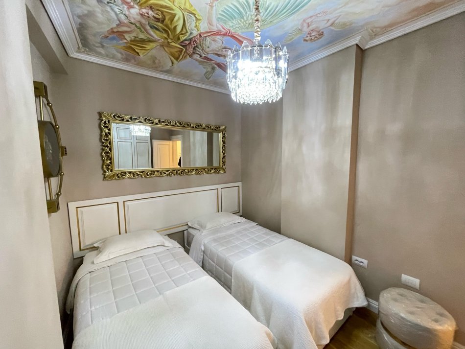 Tirane, jepet me qera apartament 2+1 Kati 9, 83 m² 1.300 € (Myslym Shyri)