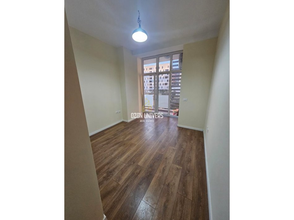 Tirane, jepet me qera ambjent biznesi Kati 1, 140 m² 1.500 € (Komuna E Parisit,Kika2)