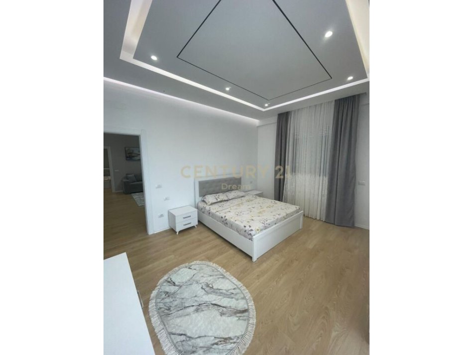 Tirane, jepet me qera apartament 2+1+Aneks+Ballkon Kati 7, 123 m² 800 € (Kompleksi Molla)