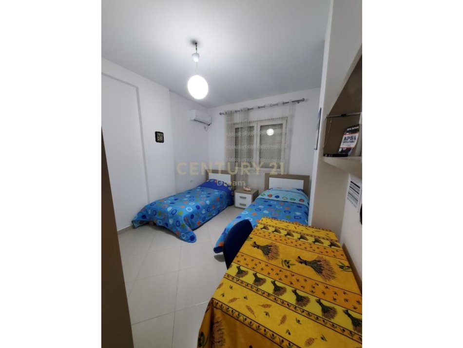 Tirane, jepet me qera apartament 2+1 Kati 2, 90 m² 450 € (Rezidenca Euro 3D)