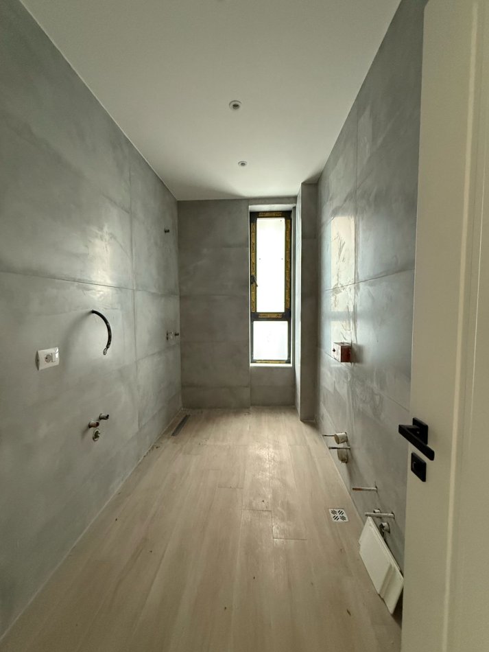 Tirane, shitet apartament 3+1 Kati 4, 134 m² 267.400 € (Bulevardi i Ri)