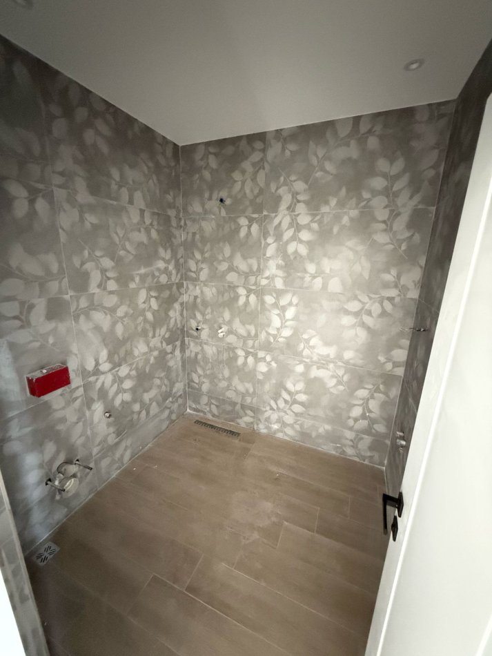 Tirane, shitet apartament 3+1 Kati 5, 134 m² 250.000 € (Bulevardi i Ri)