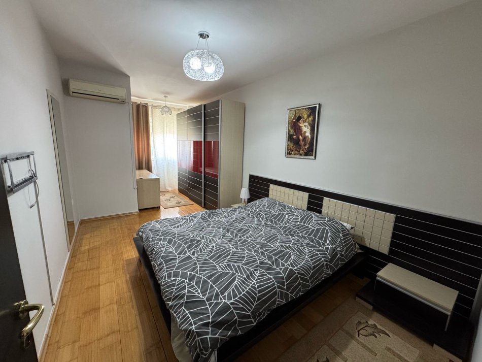 Tirane, jepet me qera apartament 2+1 Kati 5, 120 m² 1.000 € (Stadiumi Air Albania)