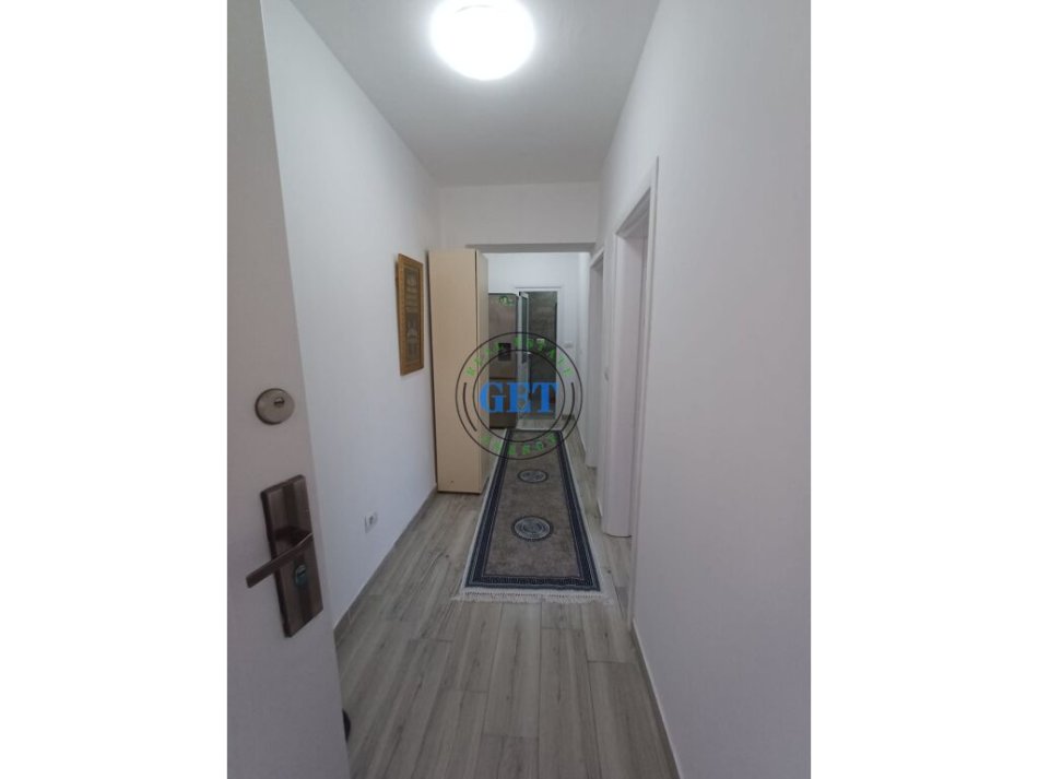 Durres, jepet me qera apartament 2+1 , 58 m² 300 € 