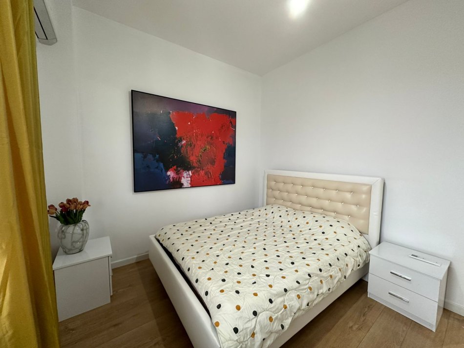 Tirane, jepet me qera apartament 2+1 , 90 m² 800 € 