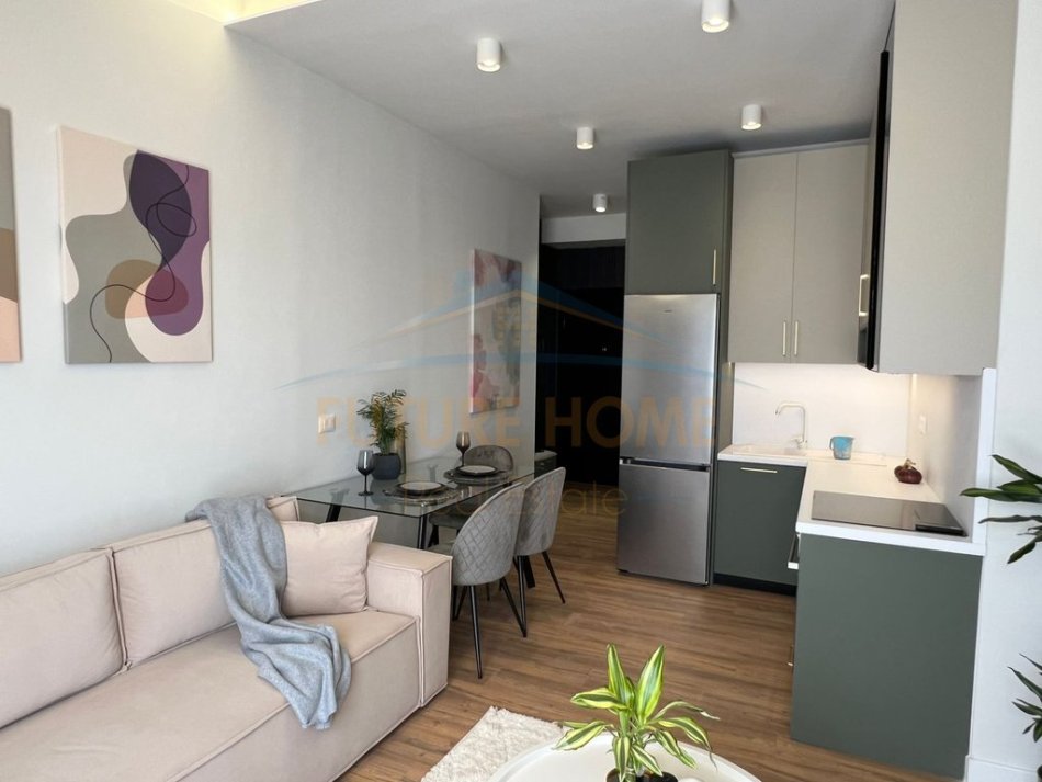 Tirane, shitet 1+1 Kati 6, 12.800.000 € 