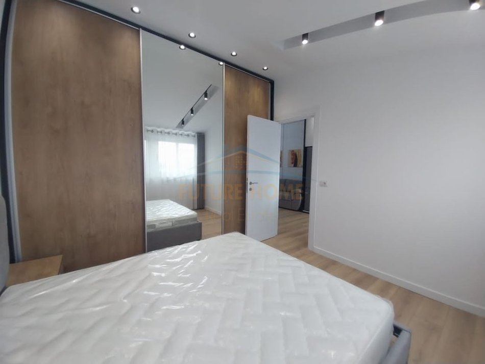 Tirane, shitet apartament 1+1 , 53 m² 9.300.000 € 