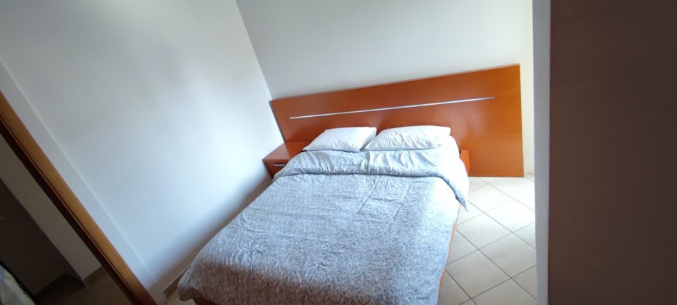 Tirane, jepet me qera apartament 1+1 , 70 m² 500 € 