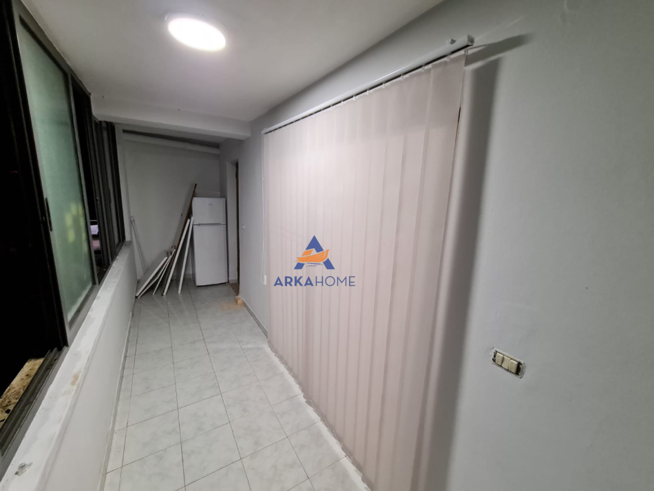 Tirane, jepet me qera ambjent biznesi Kati 1, 120 m² 850 € (PRANË MYSTIC OSE LSI,ISH BLLOK)