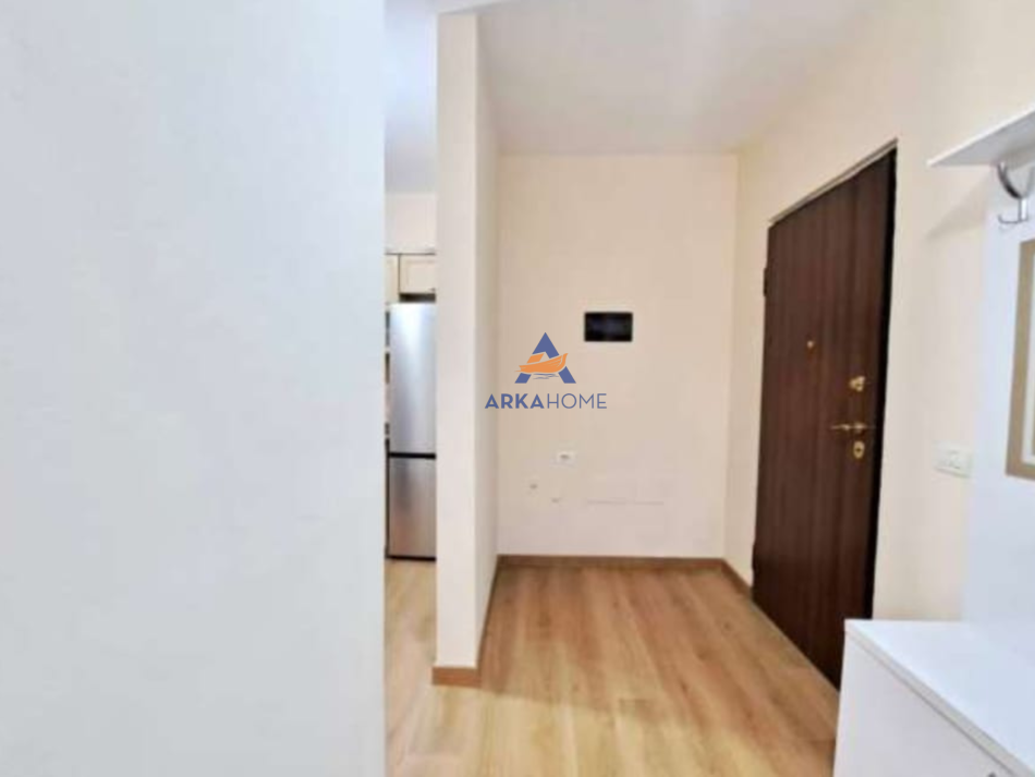 Tirane, jepet me qera apartament 2+1+Ballkon Kati 6, 104 m² 700 € (RRUGA KAVAJES,CONDOR CENTER)