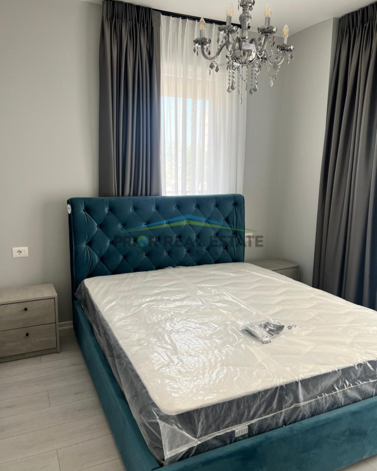 Tirane, jepet me qera apartament 2+1+Ballkon Kati 1, 90 m² 750 € (Don Bosko)