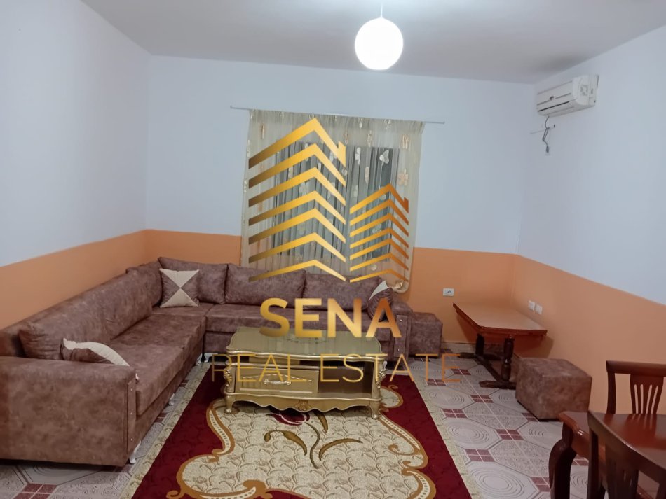 Tirane, jepet me qera apartament 1+1 Kati 1, 80 m² 330 € (5 Maji)