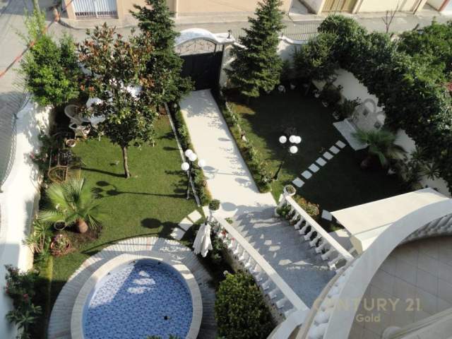 Tirane, shitet Vile 5+1 Kati 4, 1.250.000 Euro (ali demi)