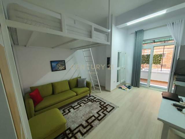 Tirane, jepet me qera apartament 1+1 Kati 2, 45 m² 350 Euro (RRUGA MARGARITA TUTULANI)