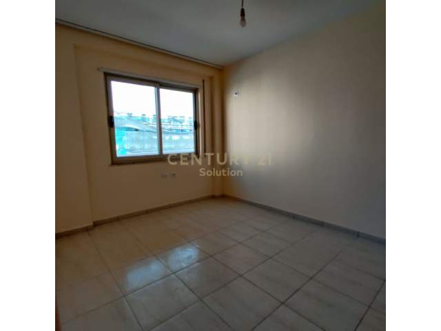 Tirane, shitet apartament 2+1+BLK Kati 5, 101 m² 85.000 Euro (Unaza e re, Astiri)