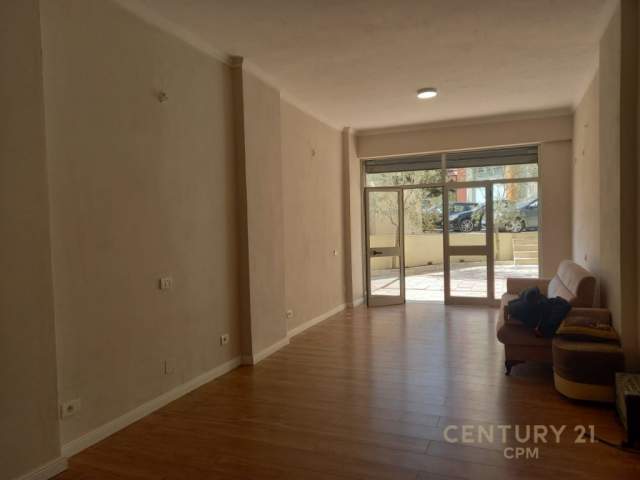 Tirane, jepet me qera apartament 1+1 Kati 0, 38 m² 350 Euro (Komuna e Parisit Tirana, Albania)