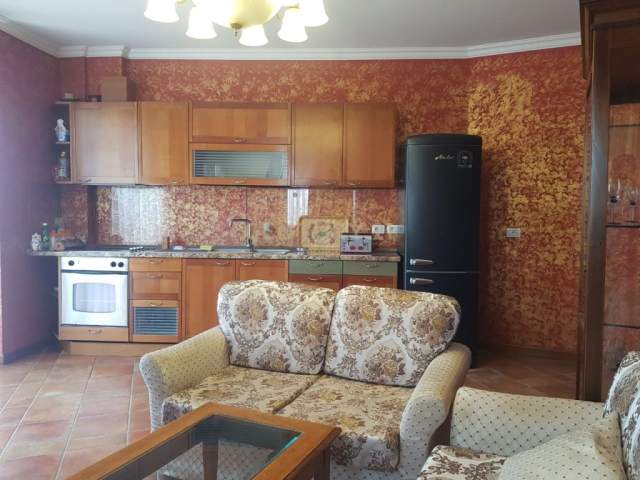 Tirane, jepet me qera apartament 2+1, te SELVIA prane Gjimnazit "PARTIZANI", 400 euro/muaj
