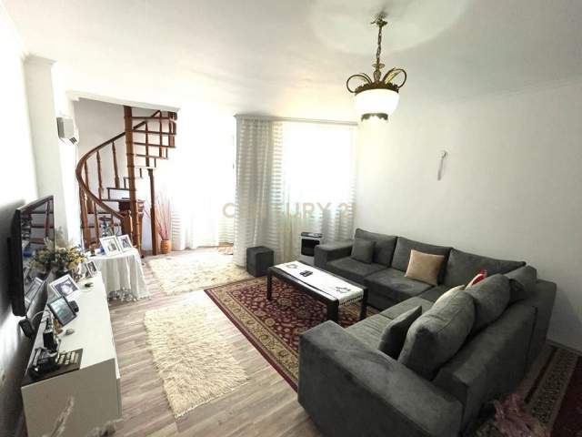 Tirane, jepet me qera apartament duplex 3+1+BLK Kati 5, 106 m² 500 Euro
