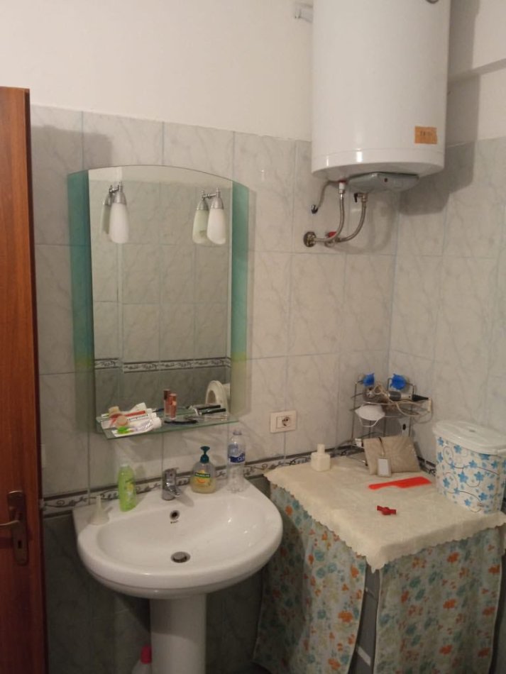 Durres, shes apartament 2+1+Ballkon Kati 4, 104 m² 135.000 € (Lagja 5 ,Durres 135.000 EURO)