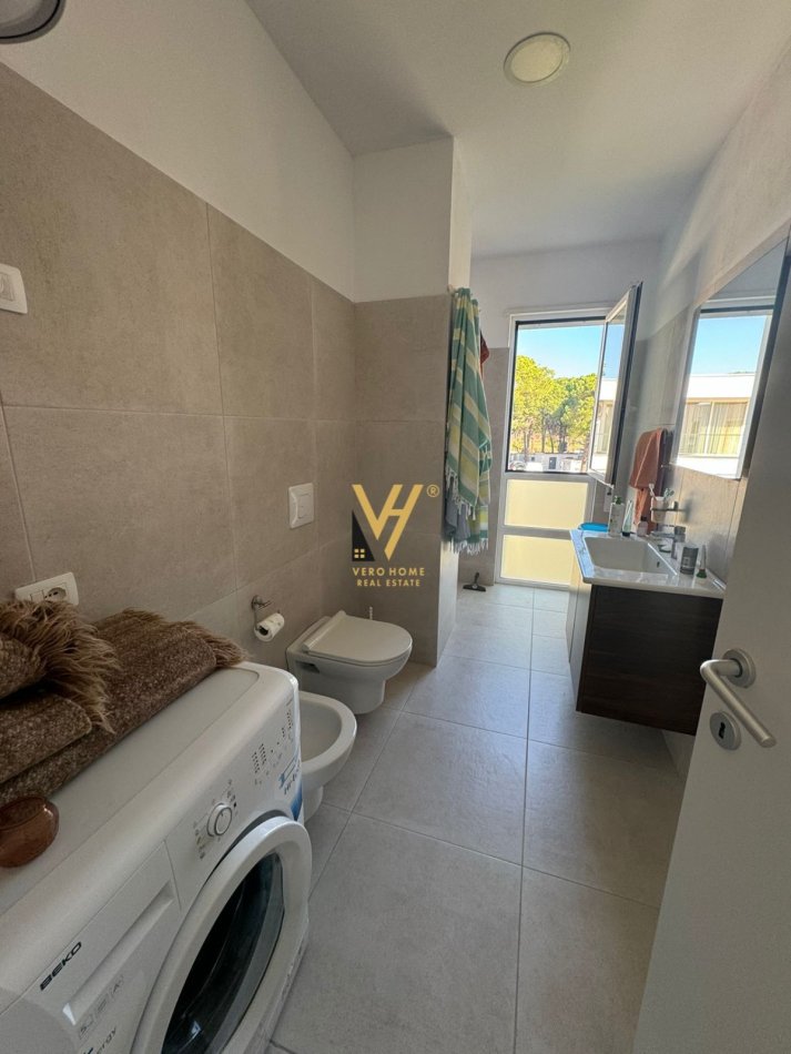 Gjiri Lalezit | Hamallaj, shitet apartament 1+1+Ballkon Kati 2, 89 m² 206.000 € (GJIRI I LALZIT)