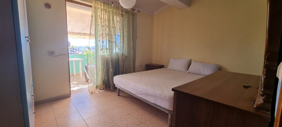 Tirane, jepet me qera apartament 2+1+Aneks+Ballkon Kati 5, 131 m² 600 € (oxhaku)