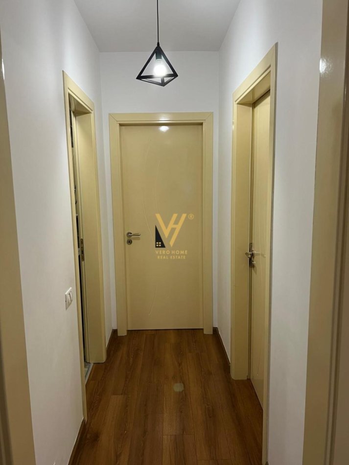 Tirane, jepet me qera apartament 2+1+Aneks+Ballkon Kati 2, 120 m² 700 € (KOPSHTI BOTANIK)