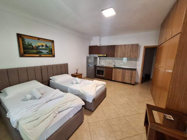 Tirane, shes dy garoniere +BLK Kati 2, 93 m² 182.400 Euro (Rruga e Durresit)
