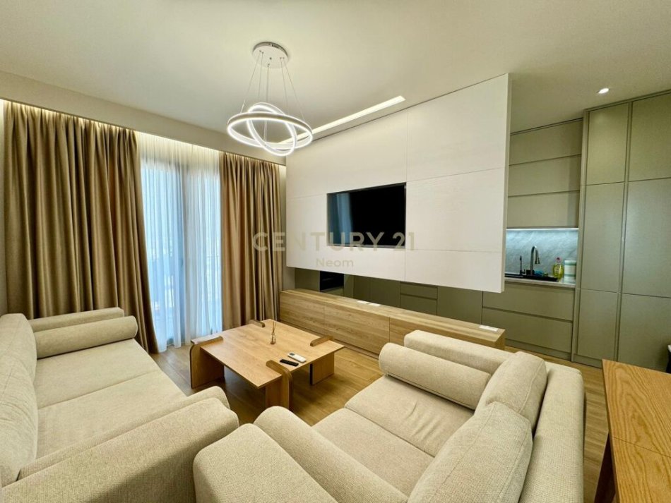Tirane, shitet apartament 2+1+Aneks+Ballkon Kati 15, 125 m² 310.000 € (APARTAMENT MODERN 2+1 TEK TIRANA GARDEN BUILDING !)