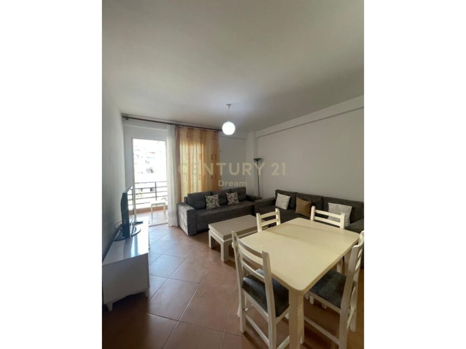 Tirane, shitet apartament 1+1 Kati 3, 72 m² 80.000 € (prane zones se Freskut, (Kompleksi Tom Doshi).)
