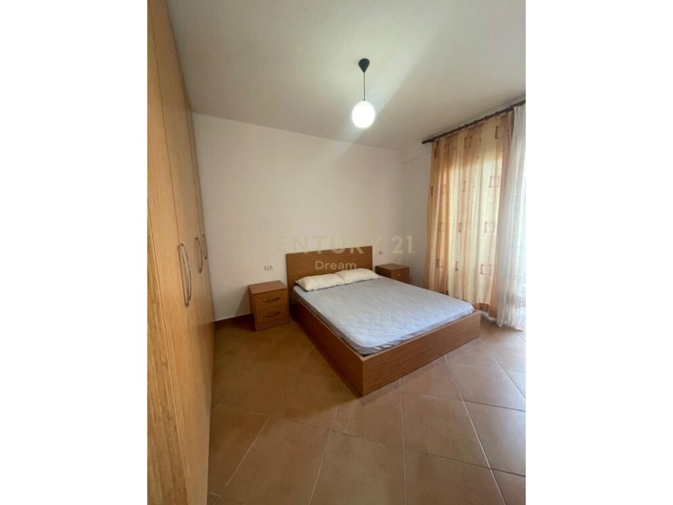 Tirane, shitet apartament 1+1 Kati 3, 72 m² 80.000 € (prane zones se Freskut, (Kompleksi Tom Doshi).)