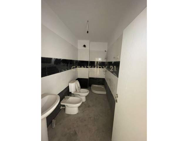 Tirane, shitet apartament 2+1+BLK Kati 3, 112 m² 78.000 Euro (rruga shefqet kuka)