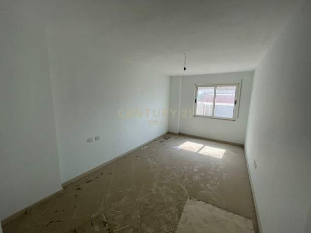 Tirane, shitet apartament 2+1+BLK Kati 3, 112 m² 78.000 Euro (rruga shefqet kuka)