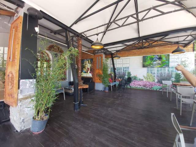 Tirane, jepet me qera lokal Kati 0, 140 m² 800 Euro (Kopshti Zoologjik)