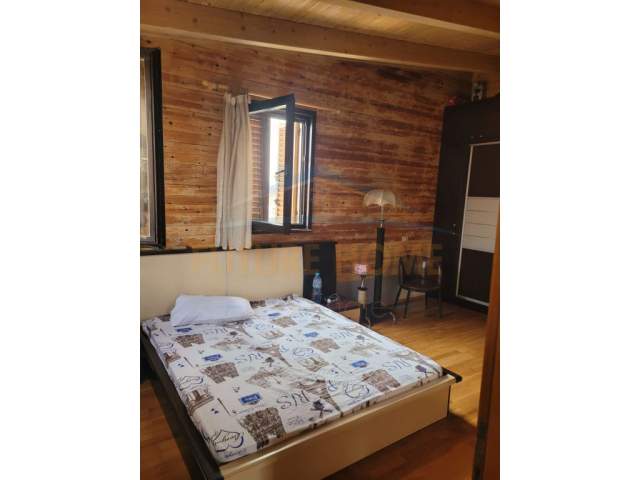 Tirane, shitet apartament duplex 3+1+BLK Kati 7, 140 m² 161.000 Euro (Fusha e Aviacionit)