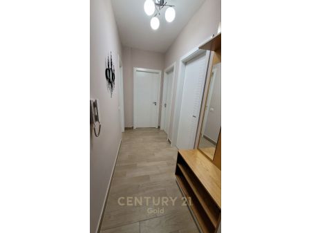 APARTAMENT 2+1 PER QERA PRANE HOTEL MONDIAL!