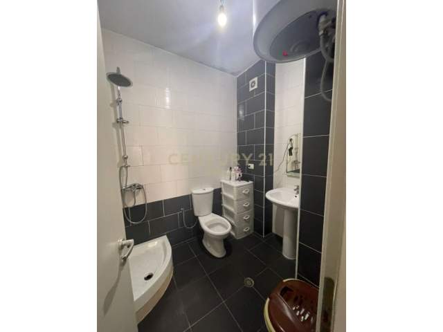Tirane, shes apartament  2+1+2 prane Ish Markates ne Ali Dem! 110 m² 91.000 Euro