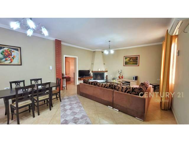 JEPET ME QERA VILE 3 KATSHE NE ELBASAN, 585 m² 1.500 Euro