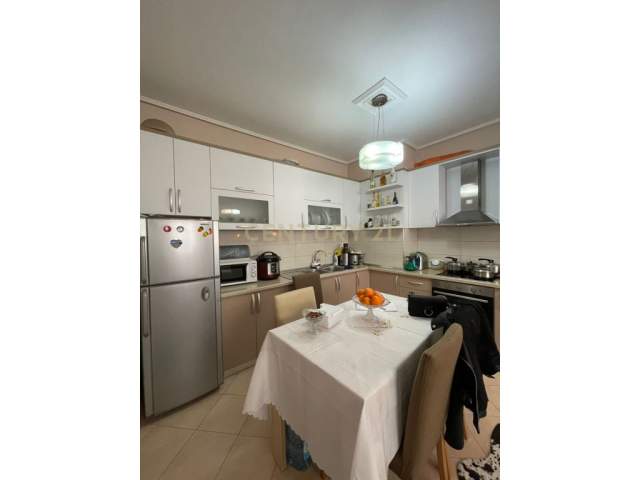 Tirane, shes apartament Kati 2, 65 m² 77.000 Euro (Kopshti Zoologjik)
